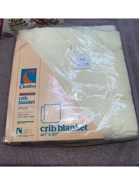 NOS Carters Vintage Crib Blanket 40”X60” Yellow Acrylic Nylon Binding USA Made
